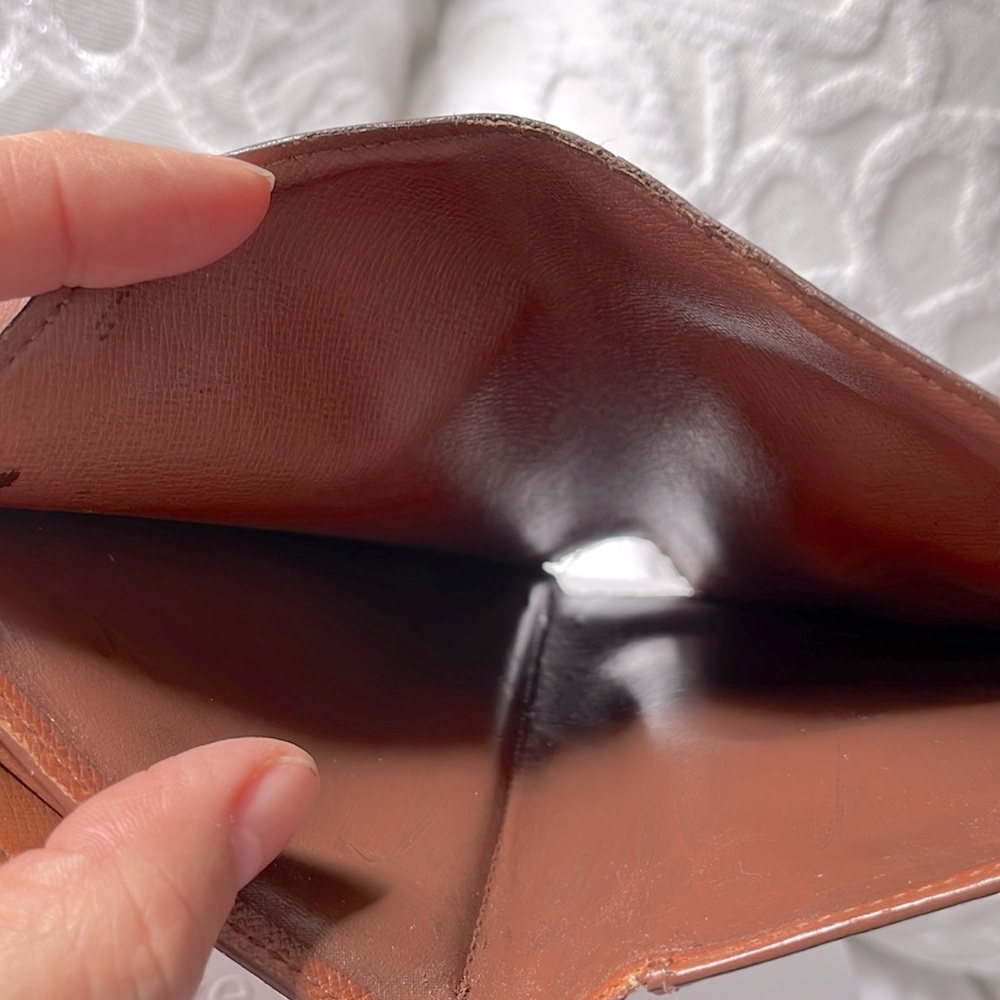 Authentic LV Alexandra Wallet - Picture 8 of 11